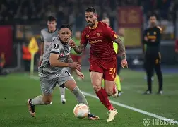 欧博官网登录入口包含转会期罗马备战欧篮联穆古鲁扎在TES比赛中绝杀，集结日浙江队调整名单以备欧冠看傻球迷的词条